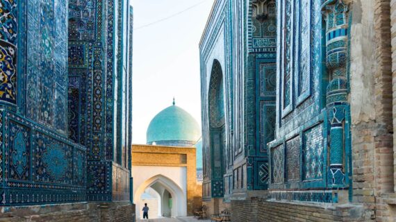 Liburan ke Uzbekistan