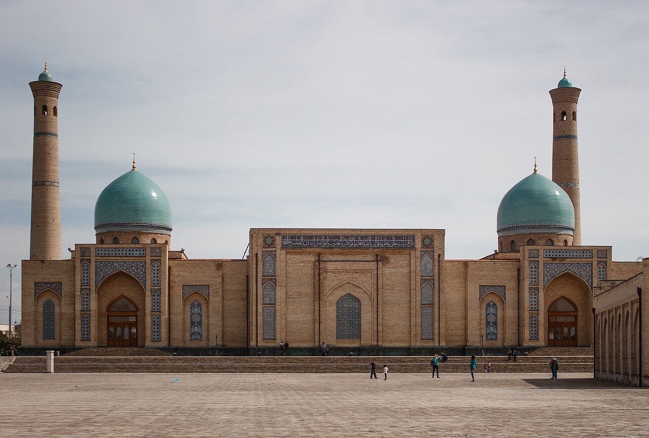 Tour Uzbekistan 2025 satutours.co.id