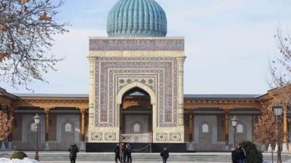 Wisata Muslim Uzbekistan